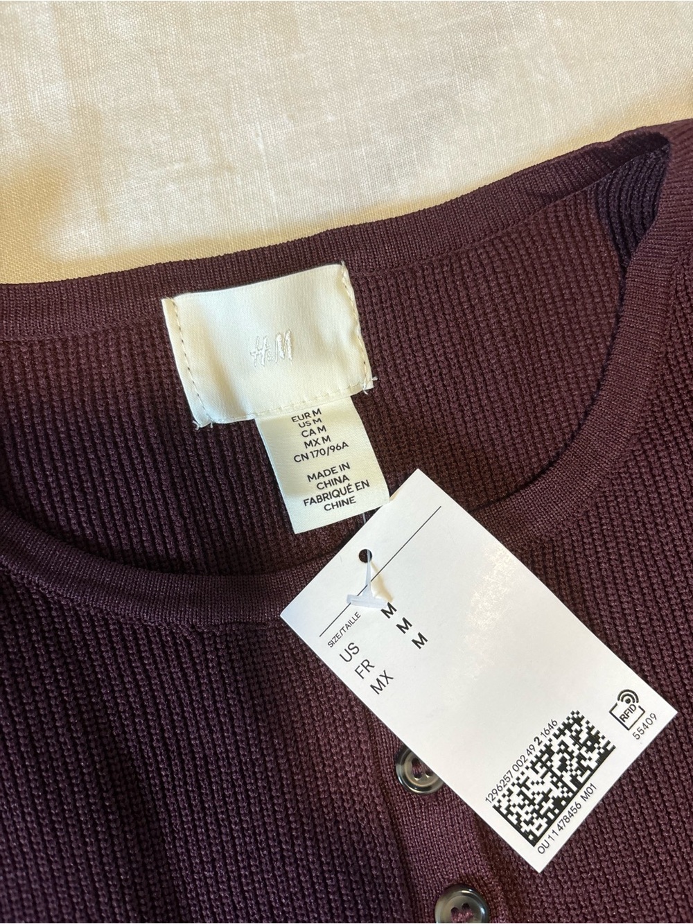 NWT Ribbed Peplum Top - Picture 3 of 4